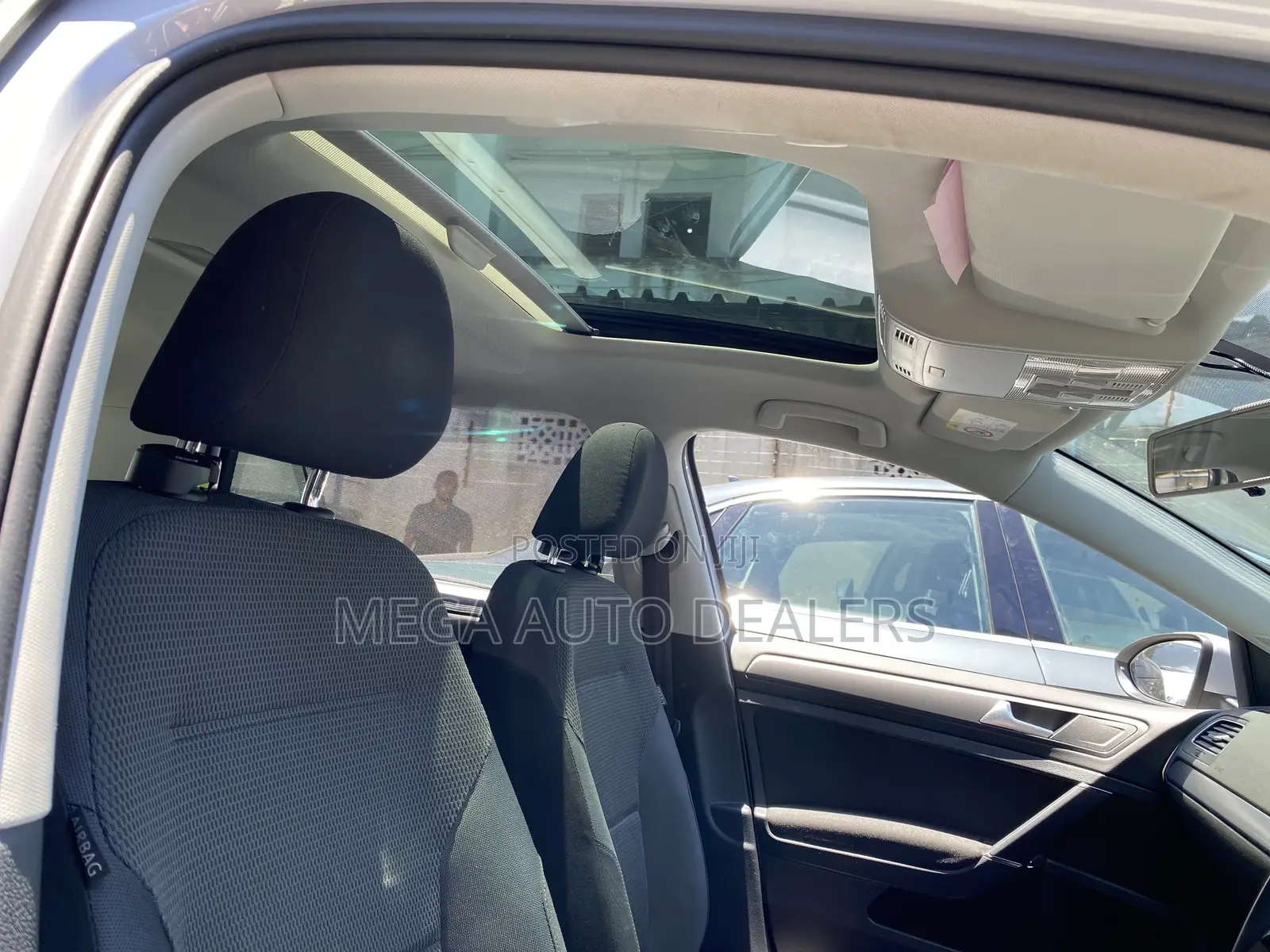 Volkswagen Golf 2018 White