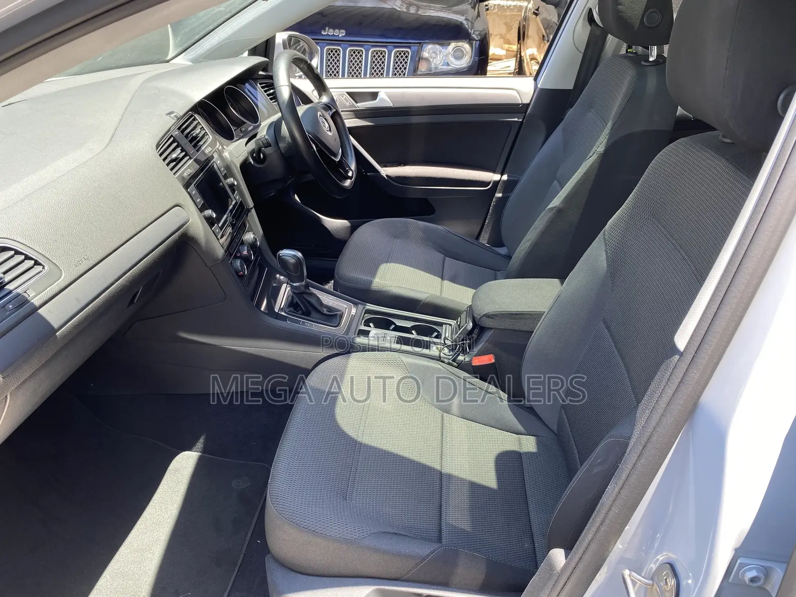 Volkswagen Golf 2018 White