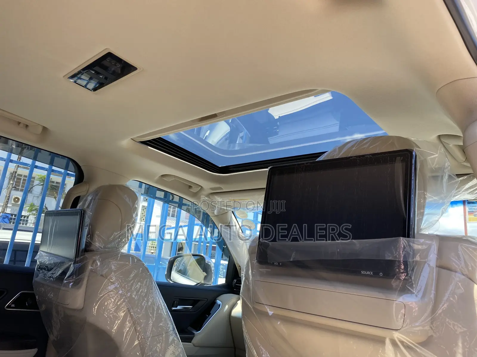 Toyota Land Cruiser 2022 Off white