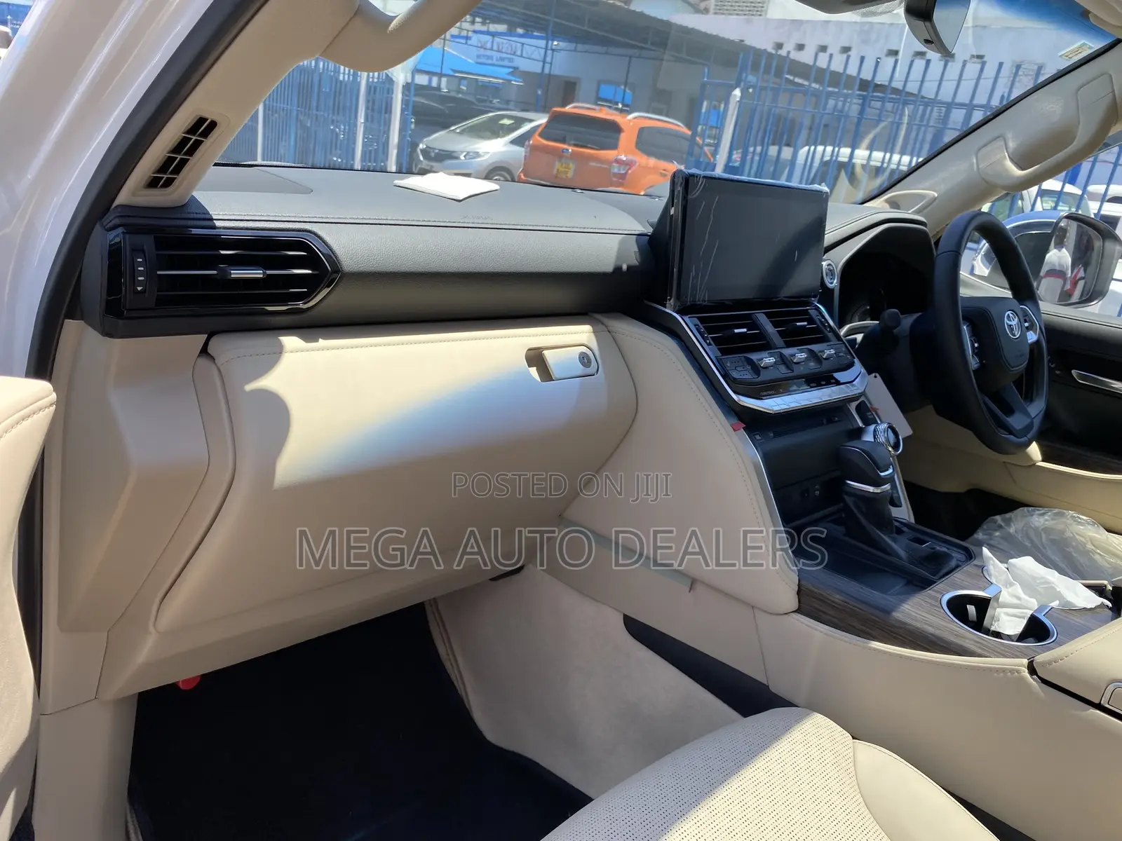 Toyota Land Cruiser 2022 Off white