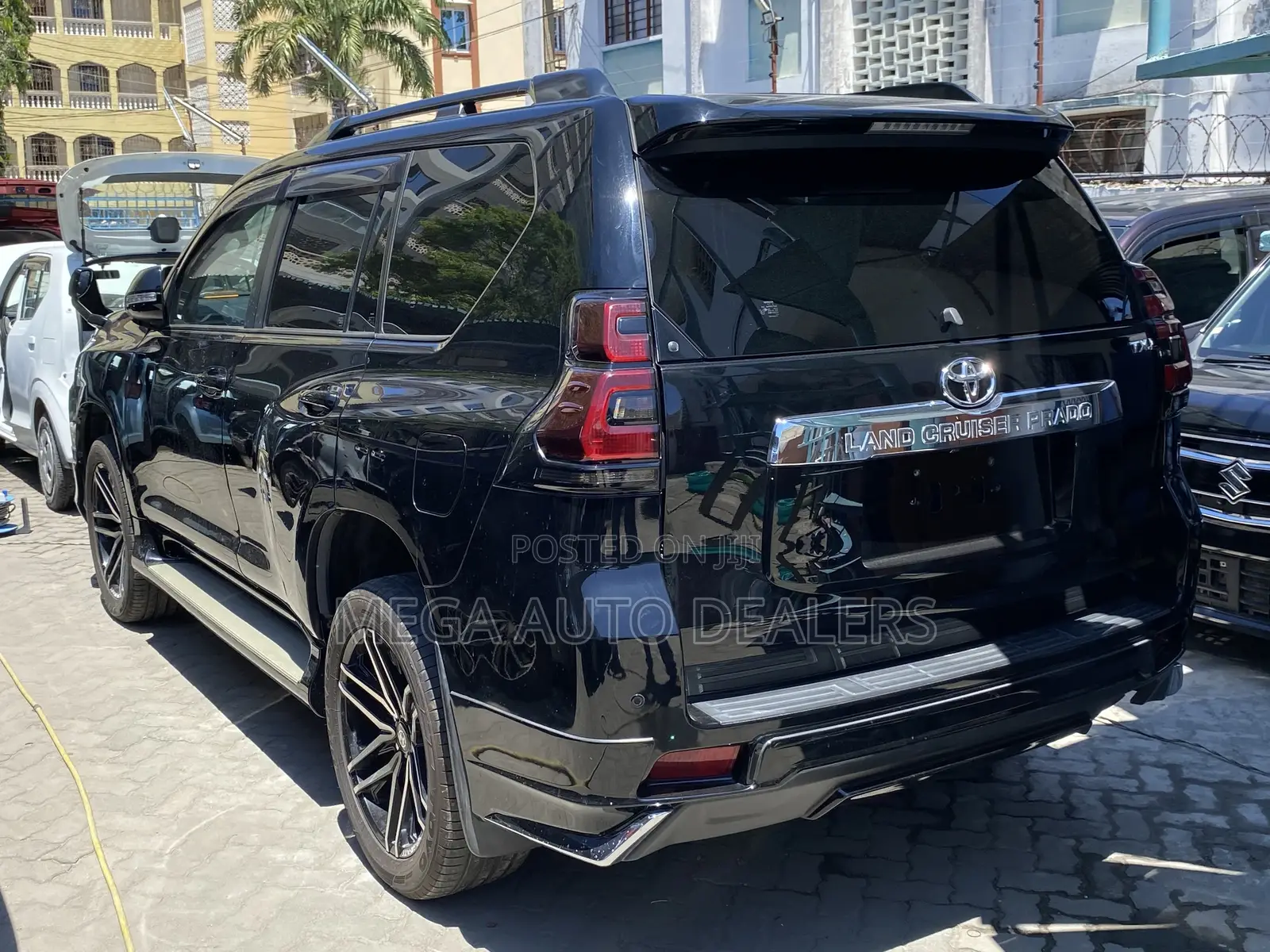 Toyota Land Cruiser Prado 2018 Black