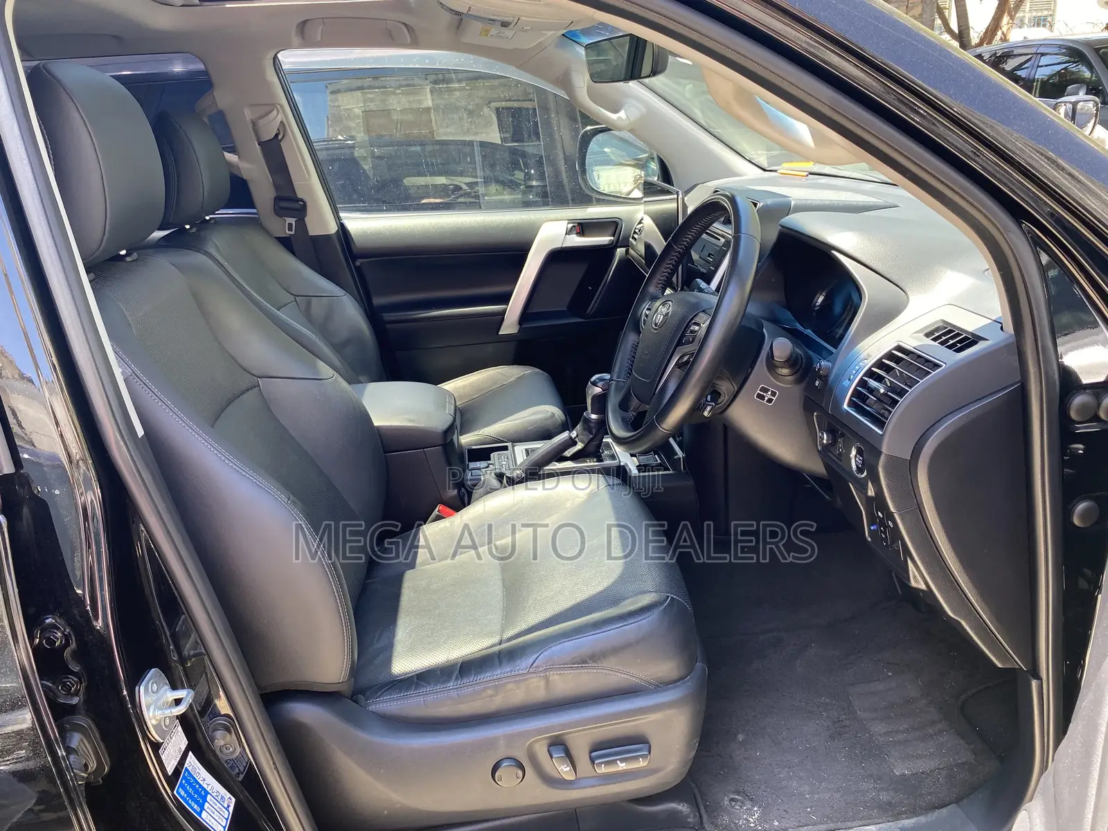 Toyota Land Cruiser Prado 2018 Black