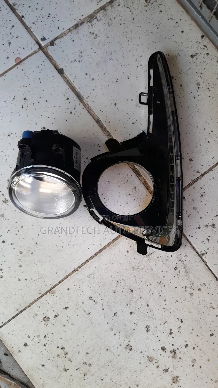 Toyota Vitz 2018 Foglight +Cover.