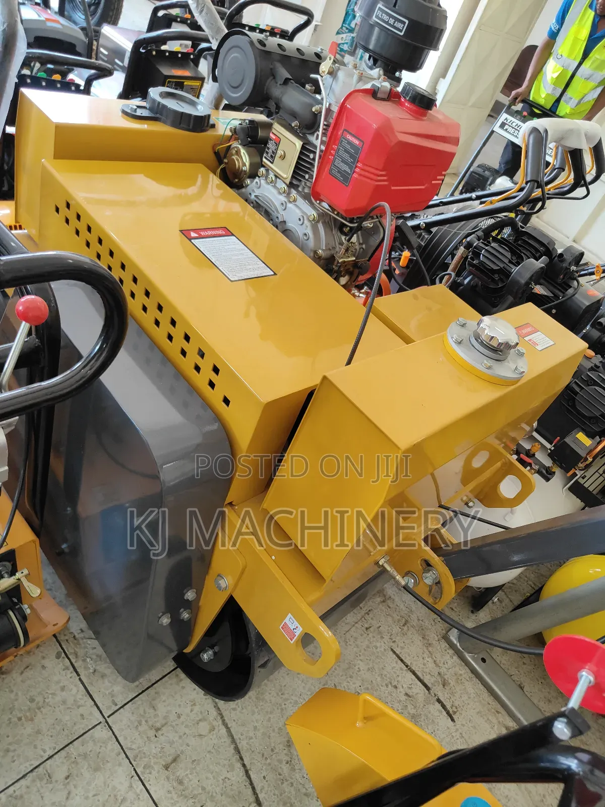 Diesel Driven Pedestral Roller Double Drum.