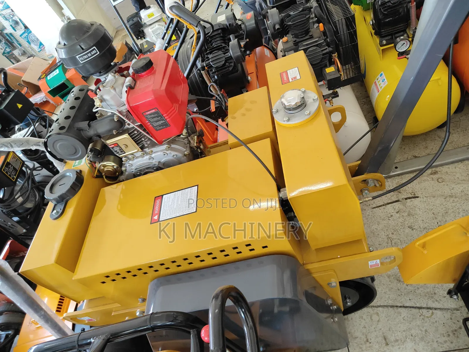 Diesel Driven Pedestral Roller Double Drum.