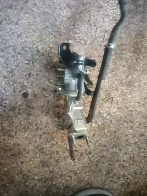 Toyota Fielder Hybrid EGR