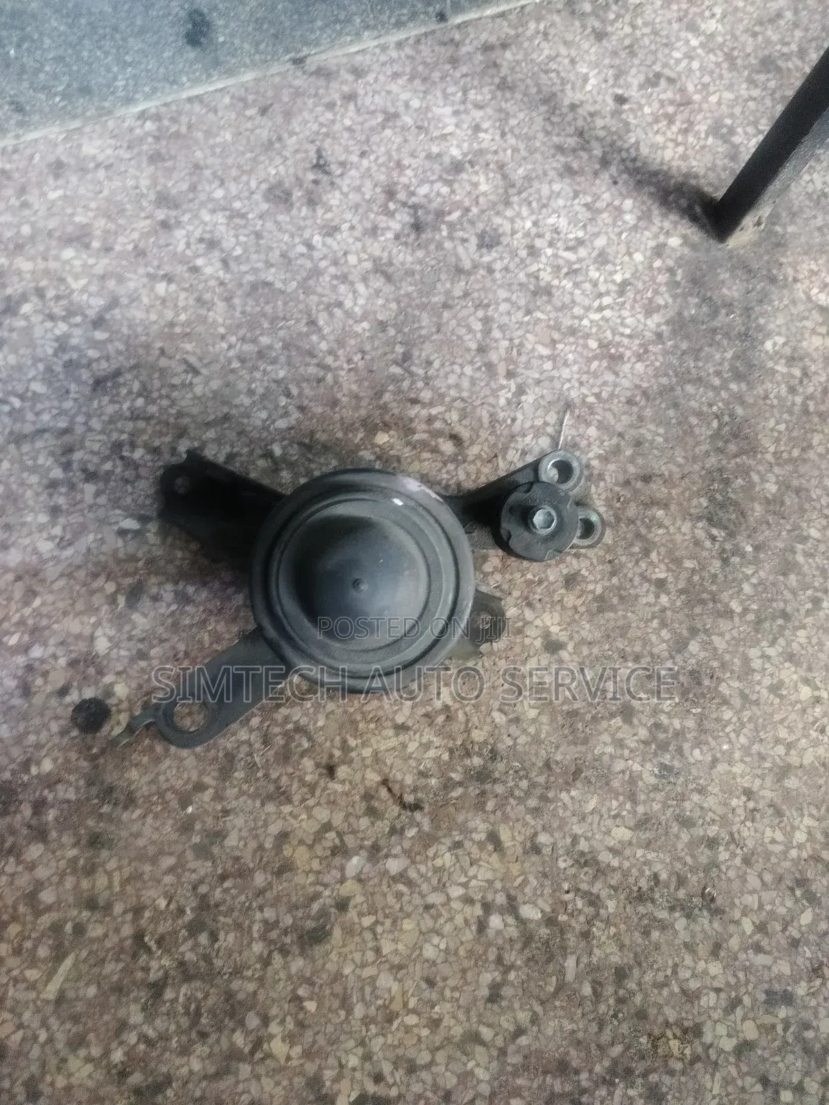 Toyota Axio Hybrid Engine Mount