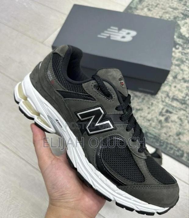 New Balance 2002 R - thumbnail 3