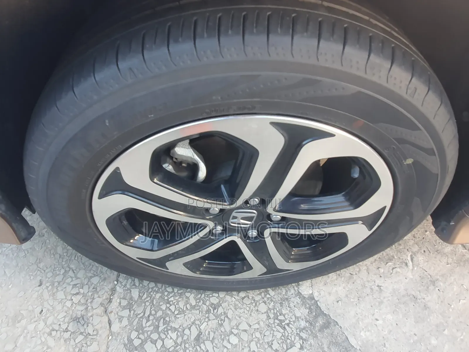 Honda Vezel 2017 Gold