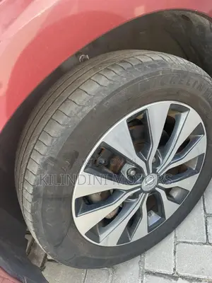 Nissan Serena 2017 Brown
