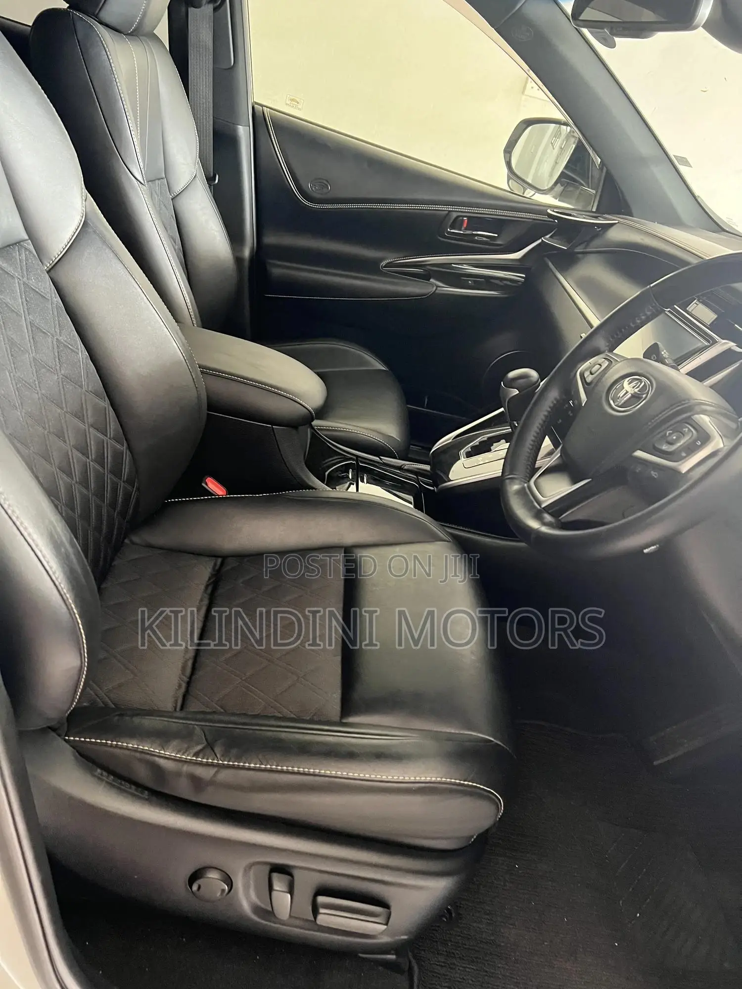 Toyota Harrier 2018 White