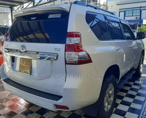 Toyota Land Cruiser Prado 2016 Silver