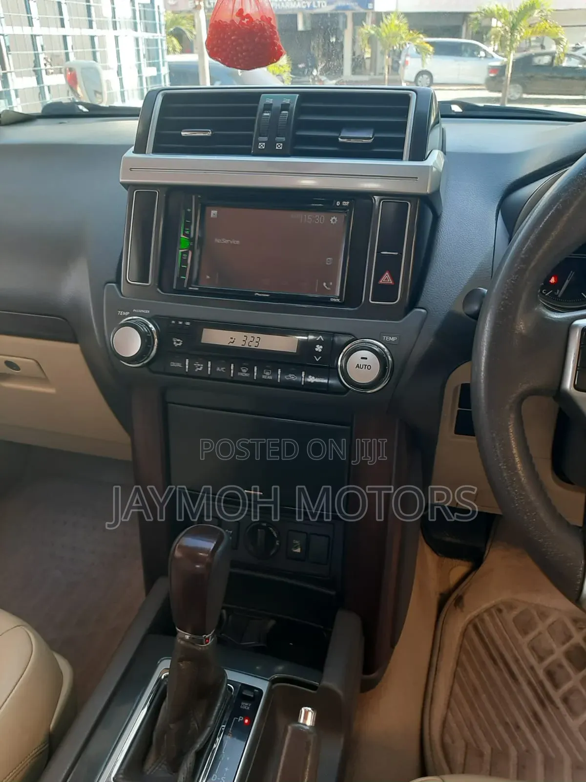Toyota Land Cruiser Prado 2016 Silver
