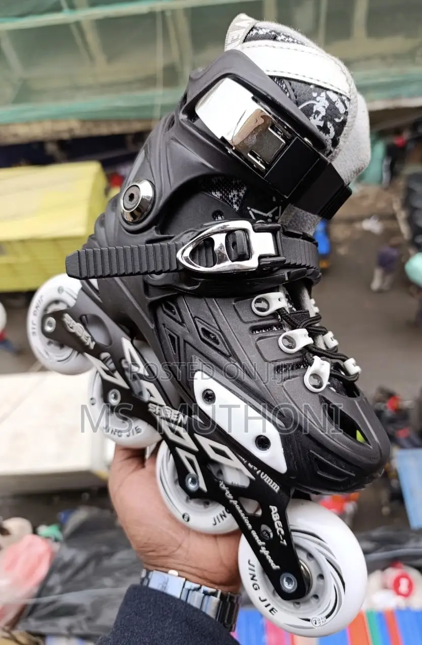 Professional Roller Skate With a Pop of Color