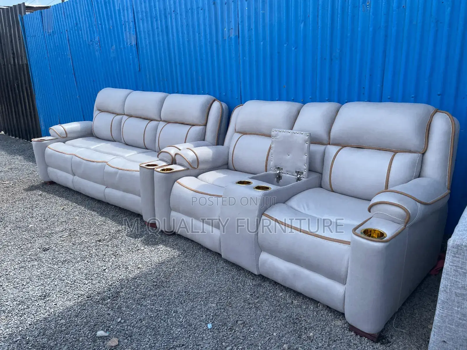 Semi Recliner