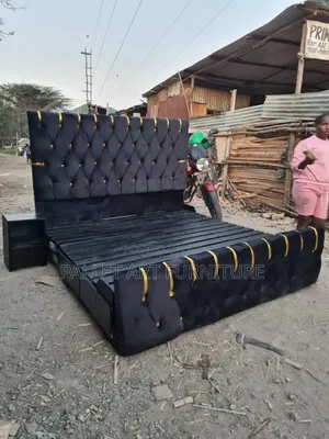 Pallet Chester Bed 6by6 Black