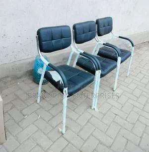Stackable Chrome Visitors Chair