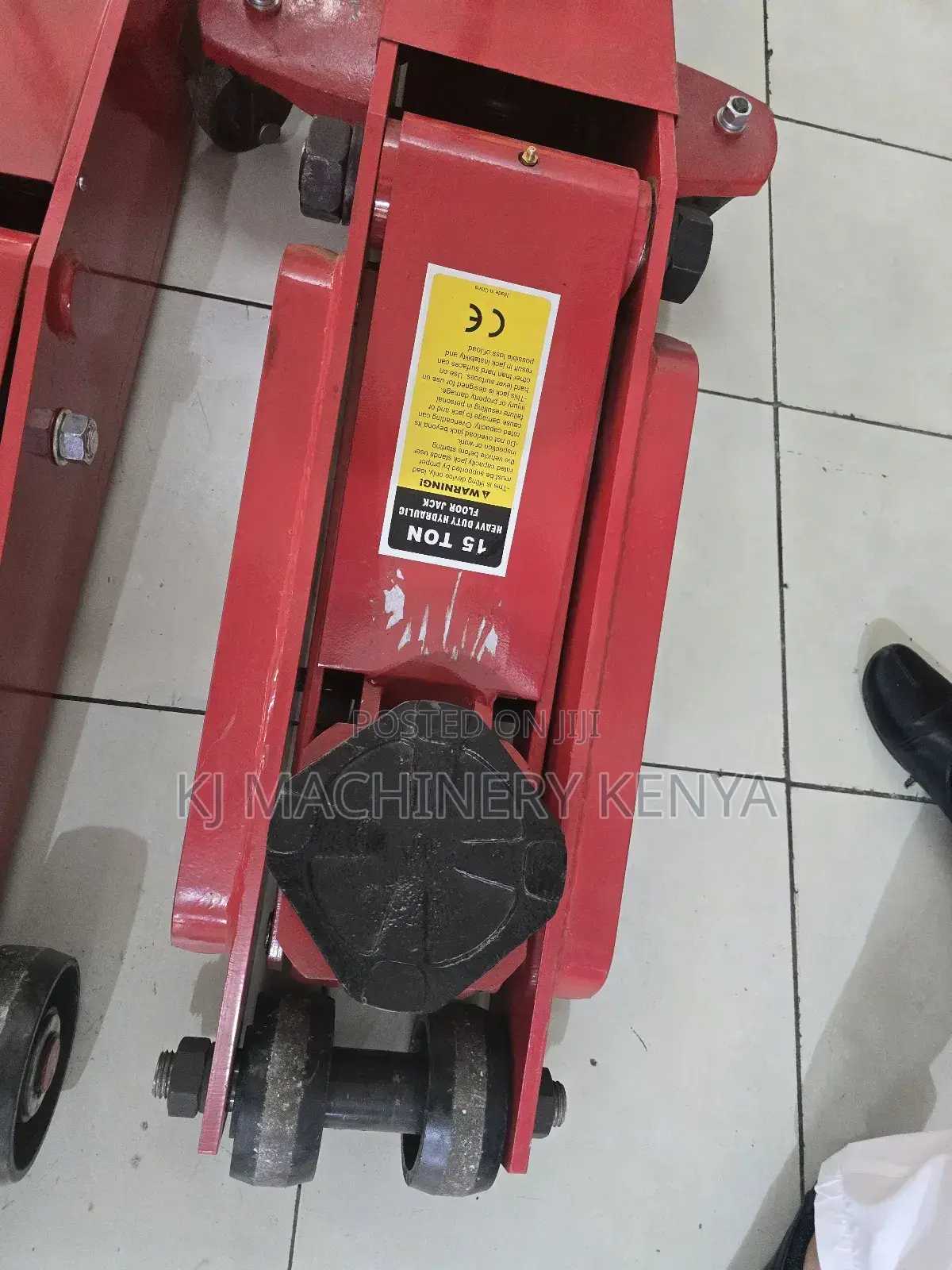 High Quality 10tonne Floor Jerks on OFFER! 