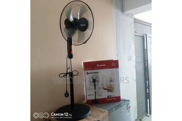 Standing Fan Premier 16" With Round Base