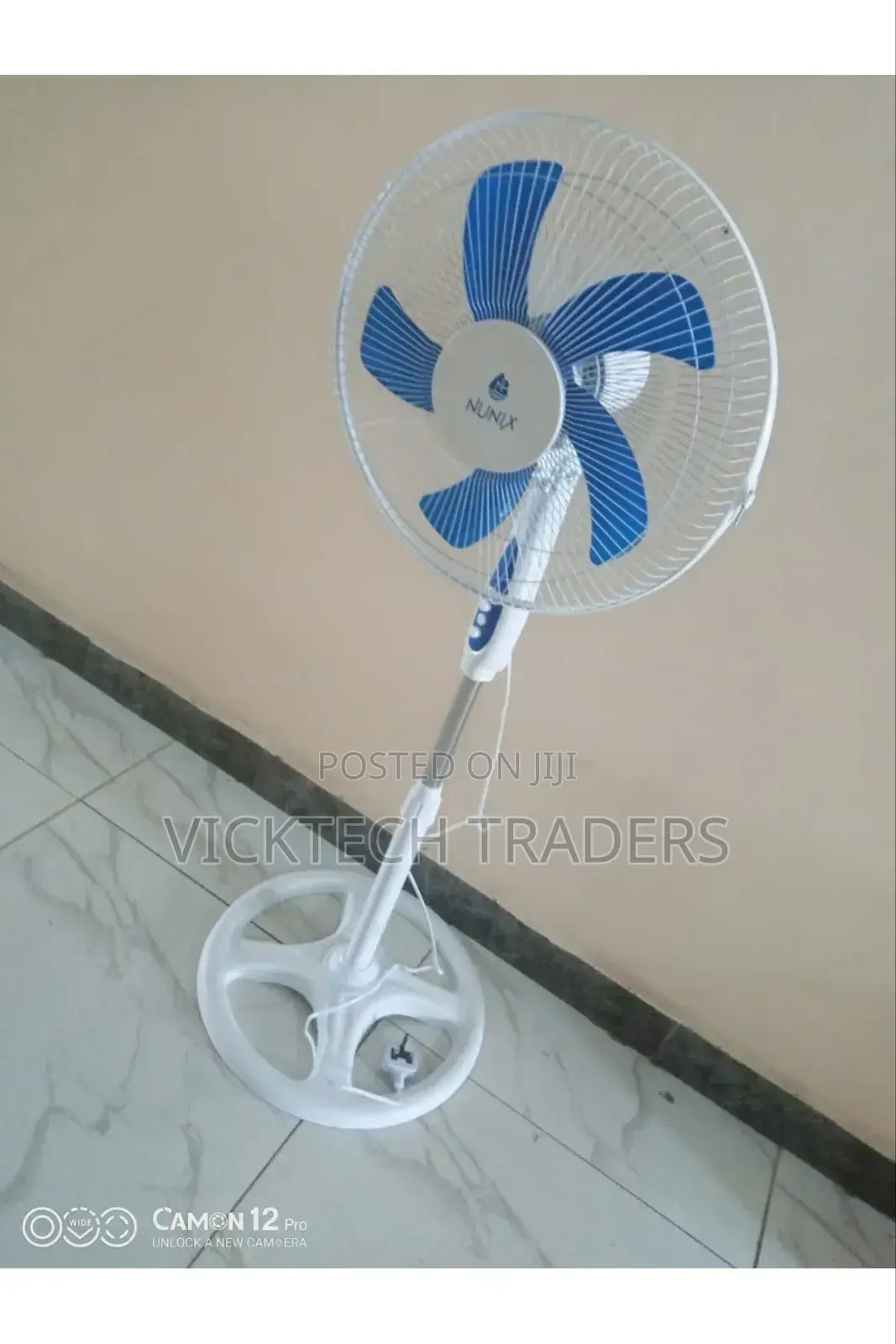 Fan/Nunix 16" Standing With Blade