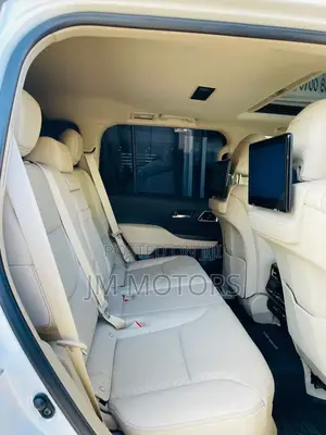 Toyota Land Cruiser 2022 White