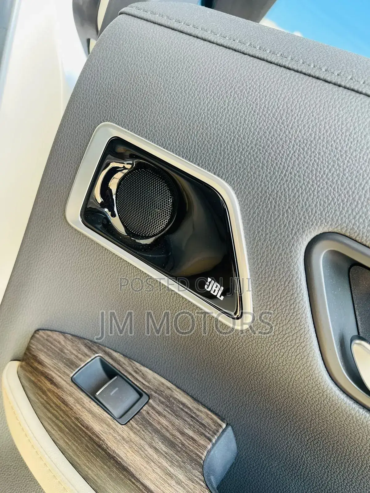 Toyota Land Cruiser 2022 White