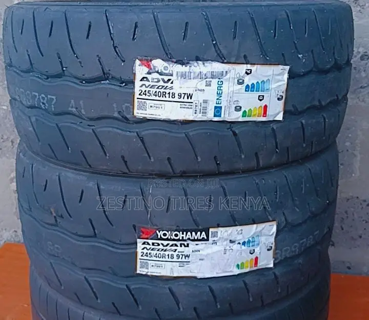 YOKOHAMA Advan Neova AD09 245/40 R18