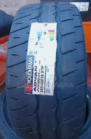 YOKOHAMA Advan Neova AD09 245/40 R18