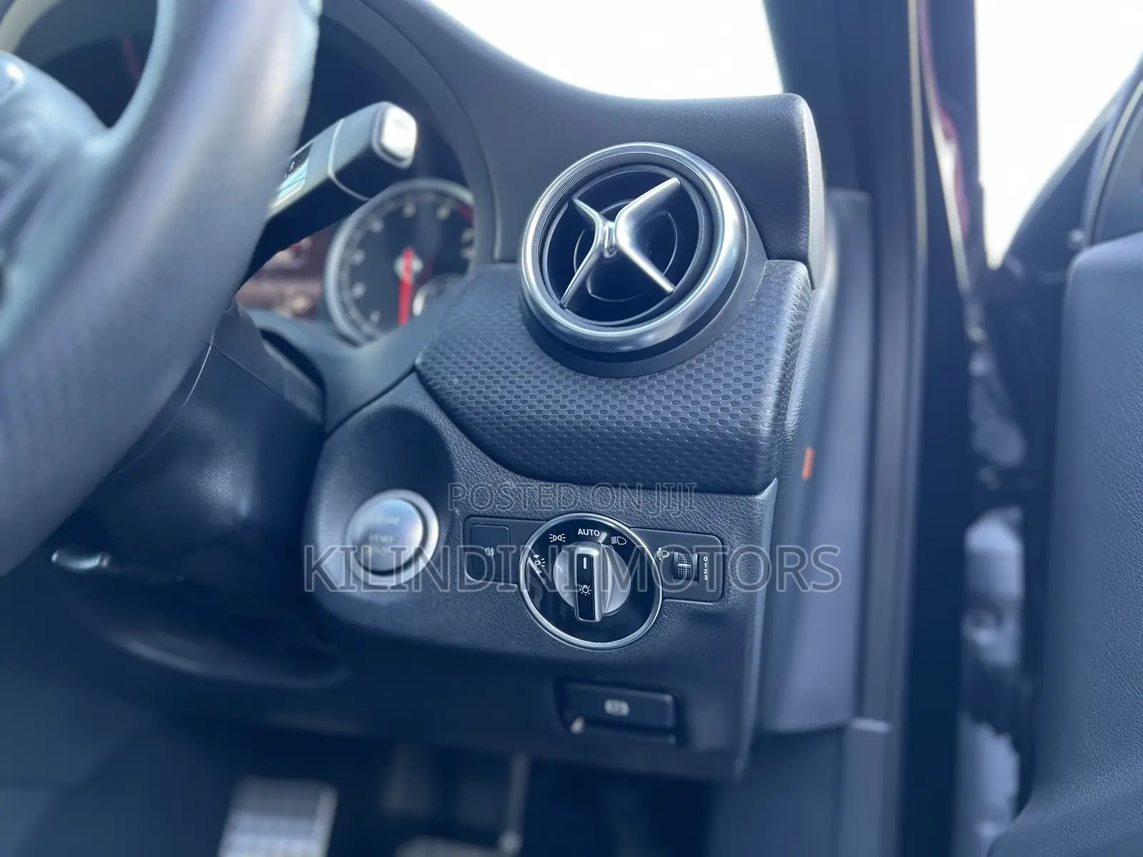 Mercedes-Benz B-Class 2018 Black