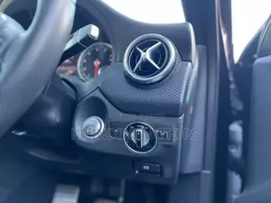 Mercedes-Benz B-Class 2018 Black