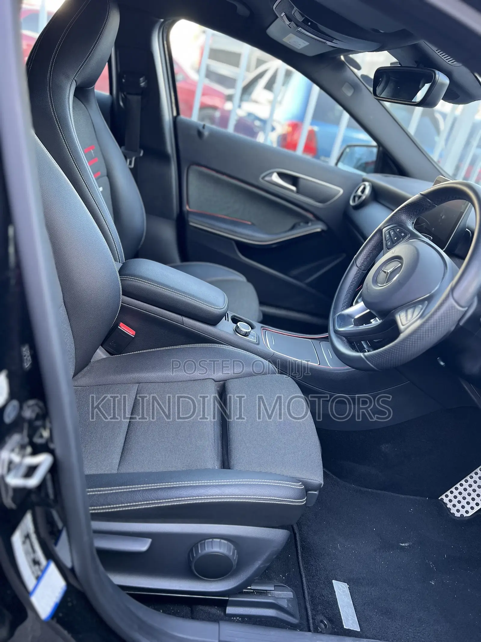 Mercedes-Benz B-Class 2018 Black