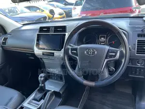 Toyota Land Cruiser Prado 2018 Black