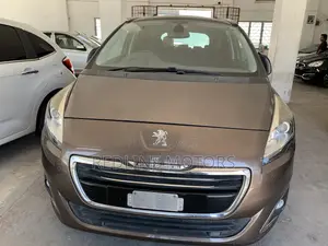 Peugeot 5008 1.2 PureTech Active 2016 Brown