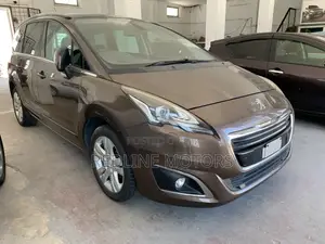 Peugeot 5008 1.2 PureTech Active 2016 Brown