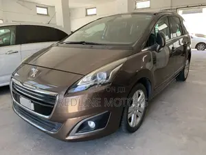 Peugeot 5008 1.2 PureTech Active 2016 Brown