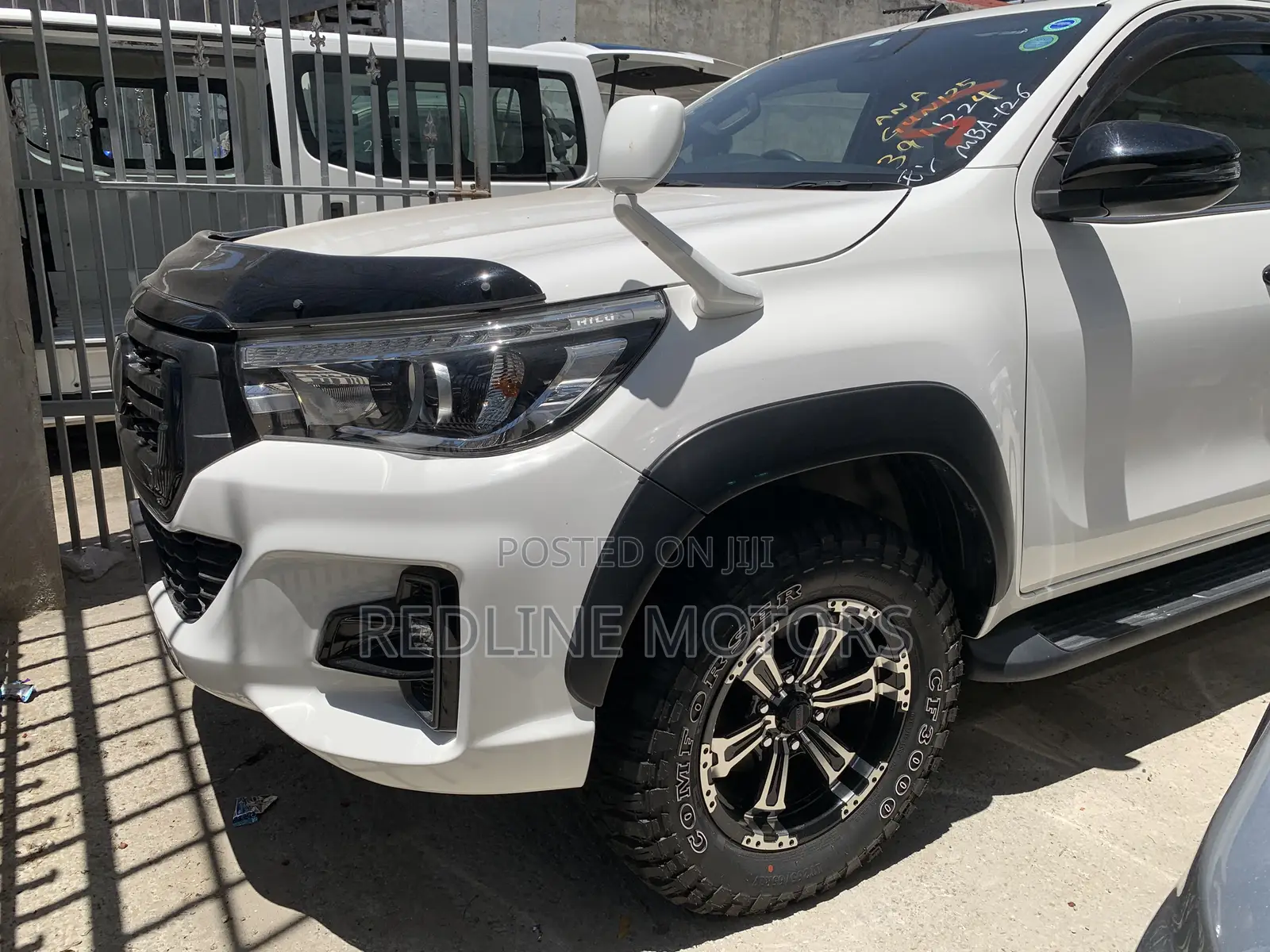 Toyota Hilux 2019 Pearl