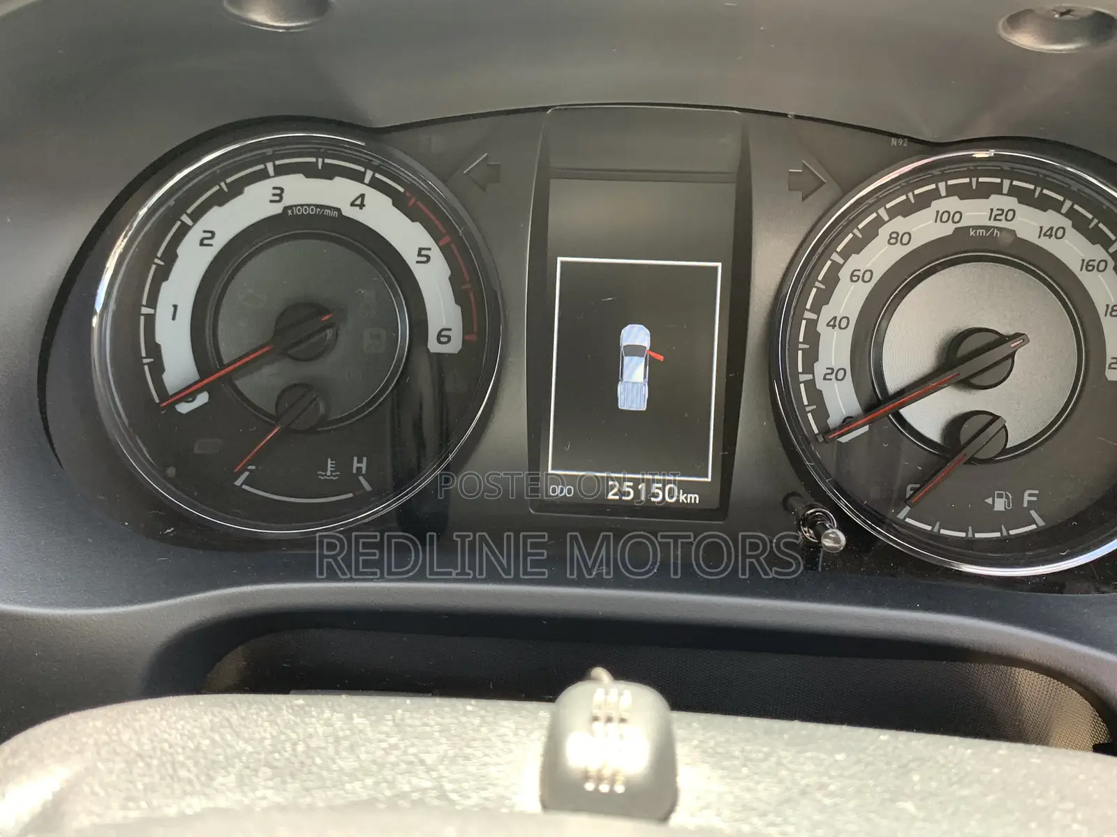 Toyota Hilux 2019 Pearl