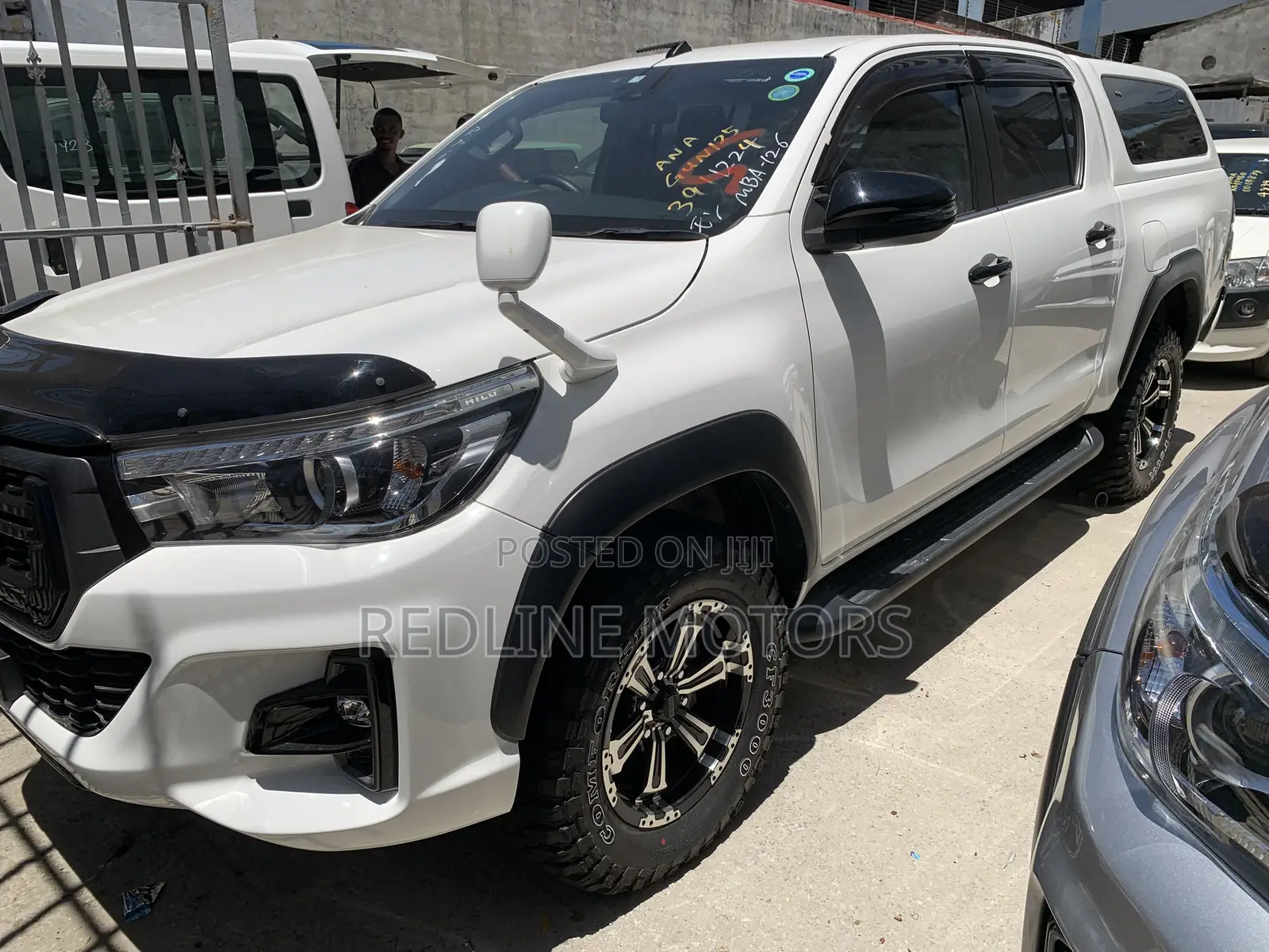 Toyota Hilux 2019 Pearl