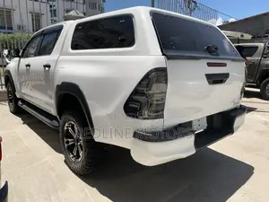 Toyota Hilux 2019 Pearl