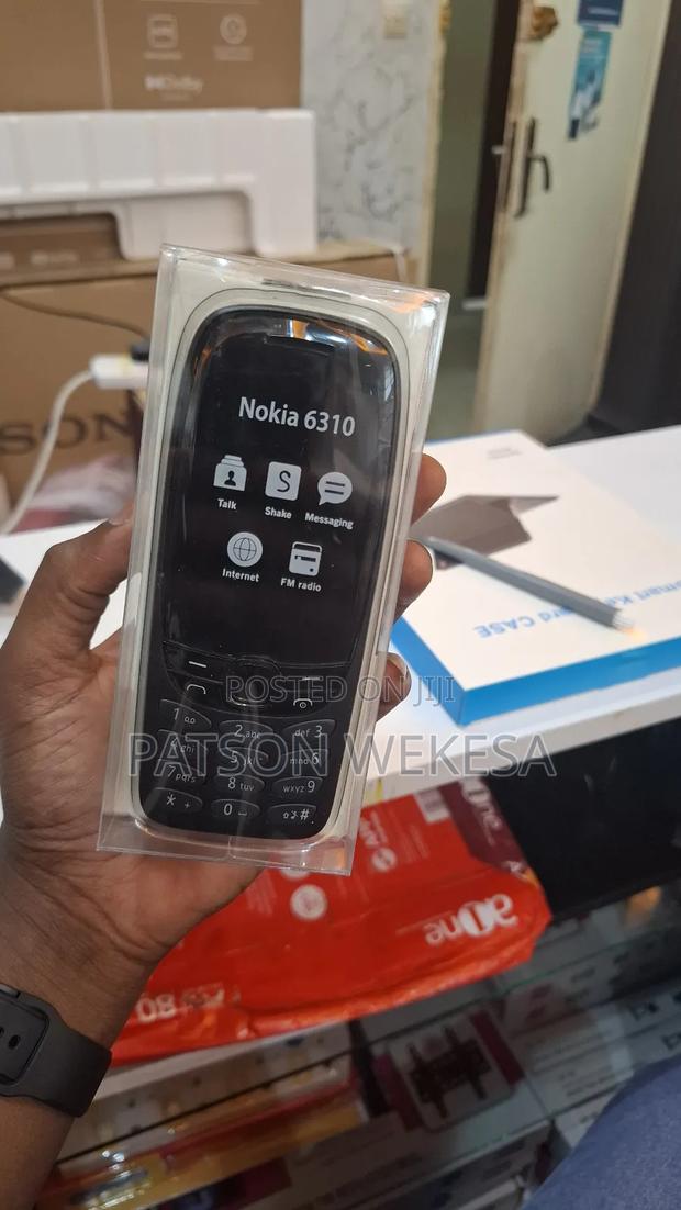 New Nokia 6310 Black - main view