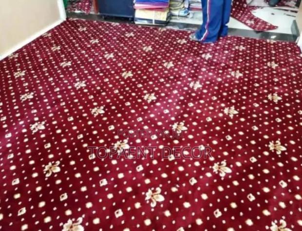 Maroon Crowned Vip 10mm Wall to Wall Carpets - main view