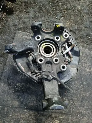 Front Hub Hiace