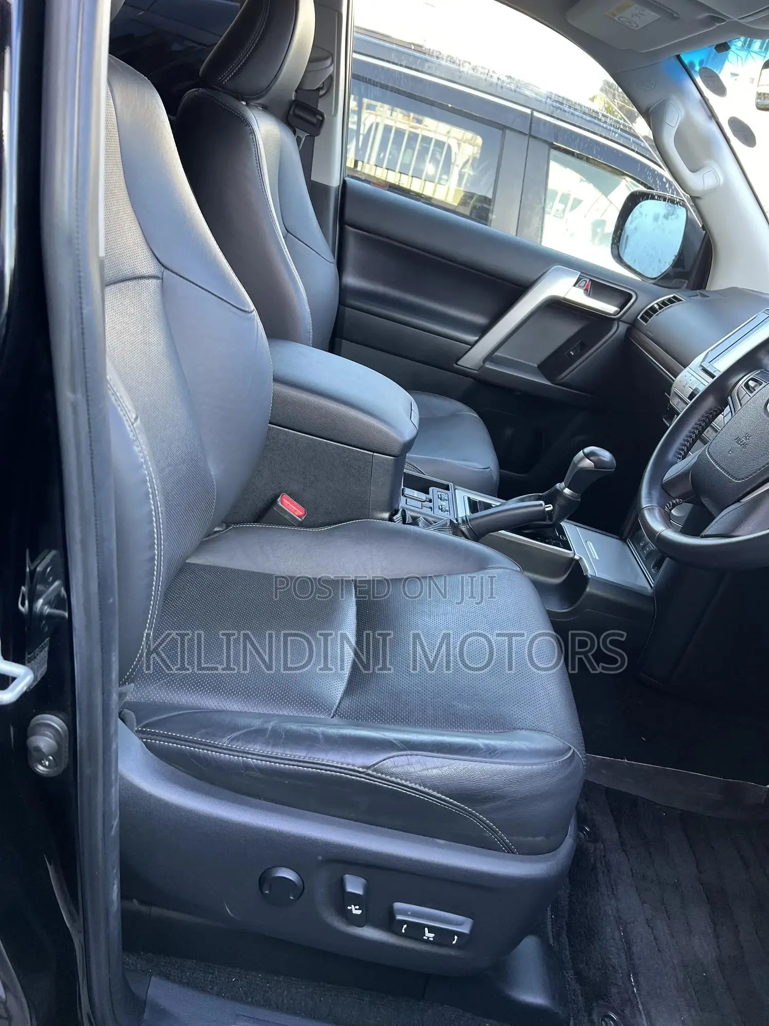 Toyota Land Cruiser Prado 2018 Black