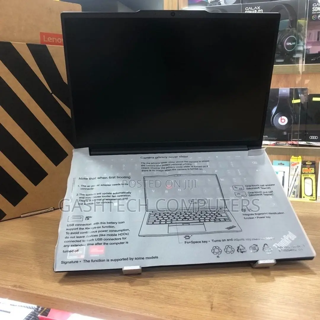 New Laptop Lenovo ThinkPad E14 G5 16GB Intel Core I7 SSD 512GB