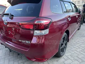 Toyota Corolla Fielder 2017