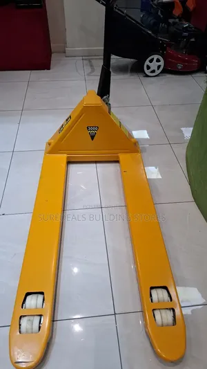 3 Tonne Hisaki Trolley Jack.