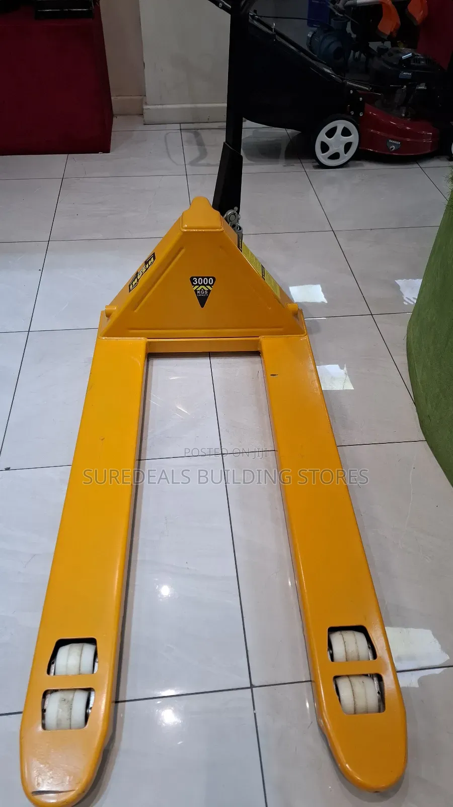 3 Tonne Hisaki Trolley Jack.