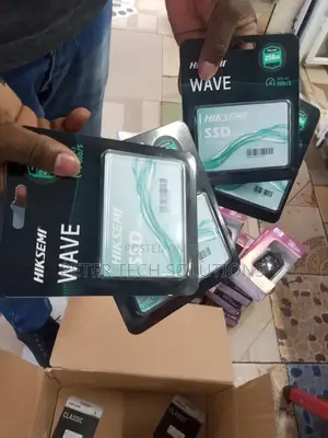 Ssd Drive 256 Gb 2.5 Available