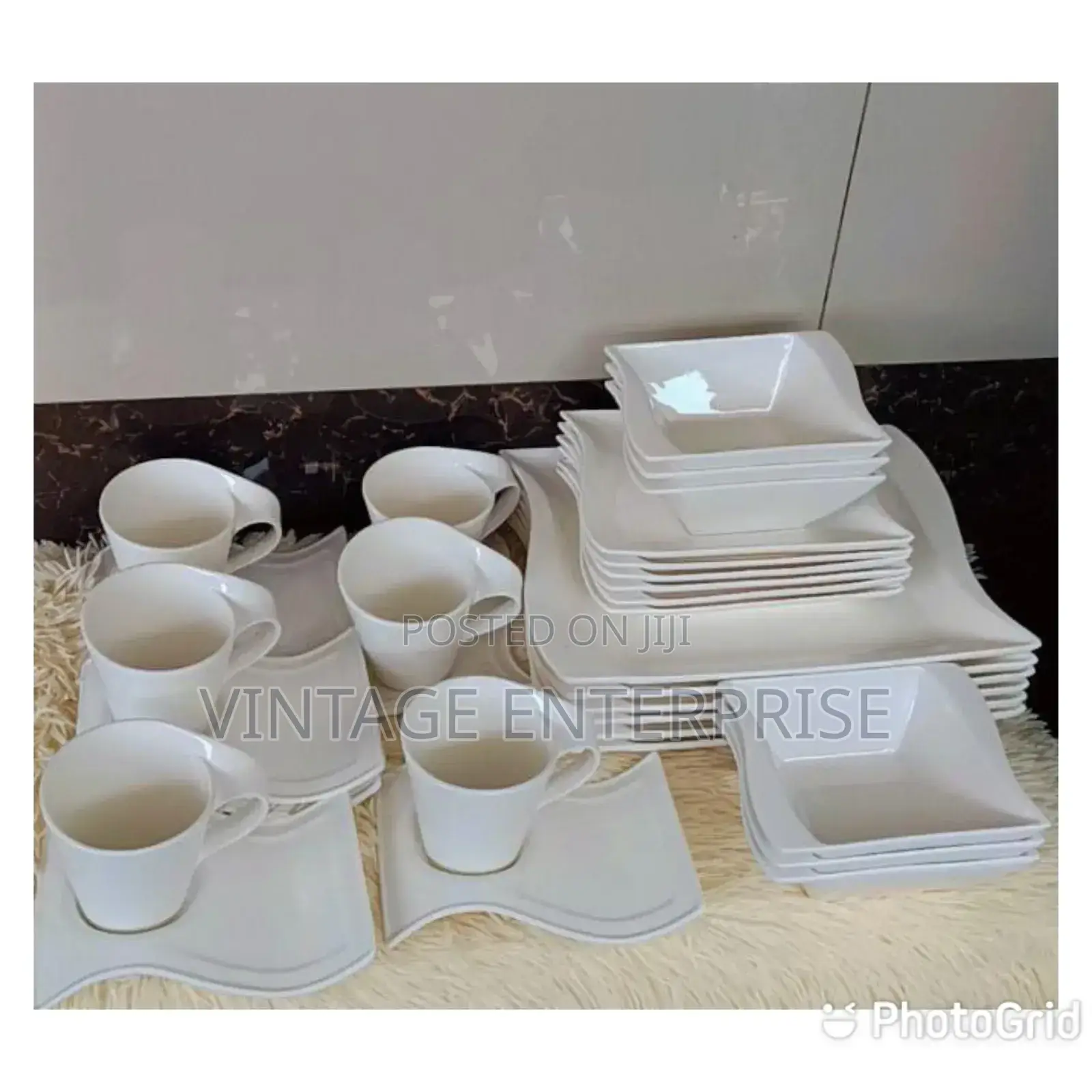 *30pcs Wavy Dinner Set*