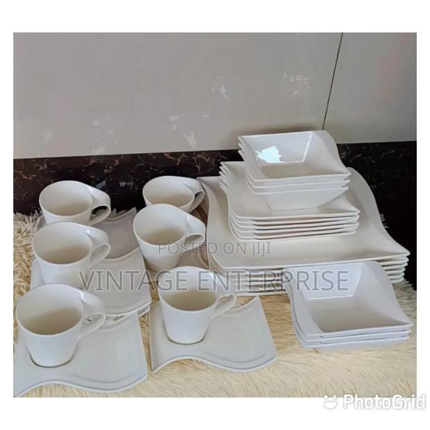 *30pcs Wavy Dinner Set*